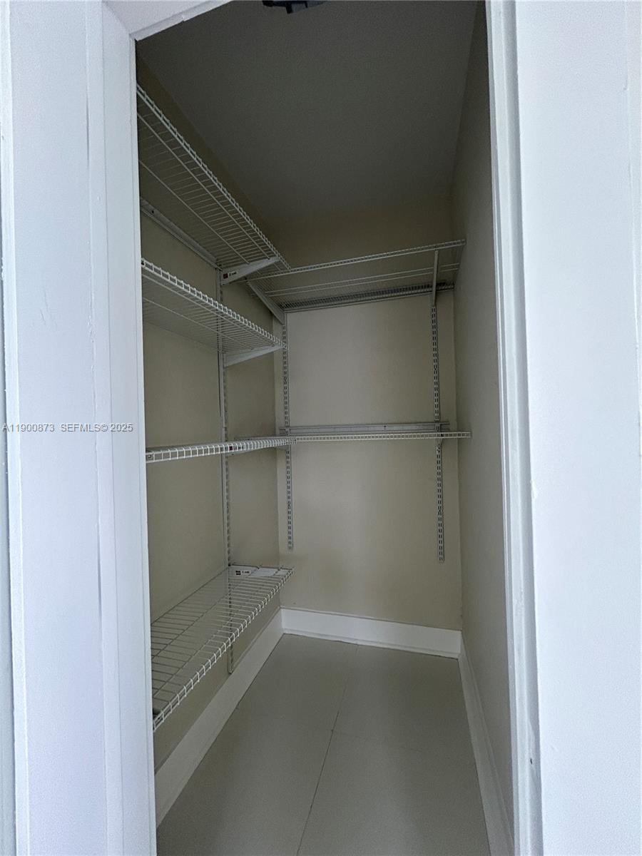 1945 NE 171st St # 3