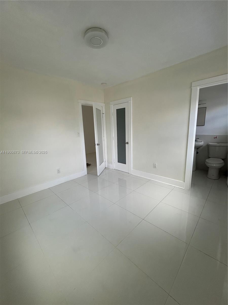 1945 NE 171st St # 3