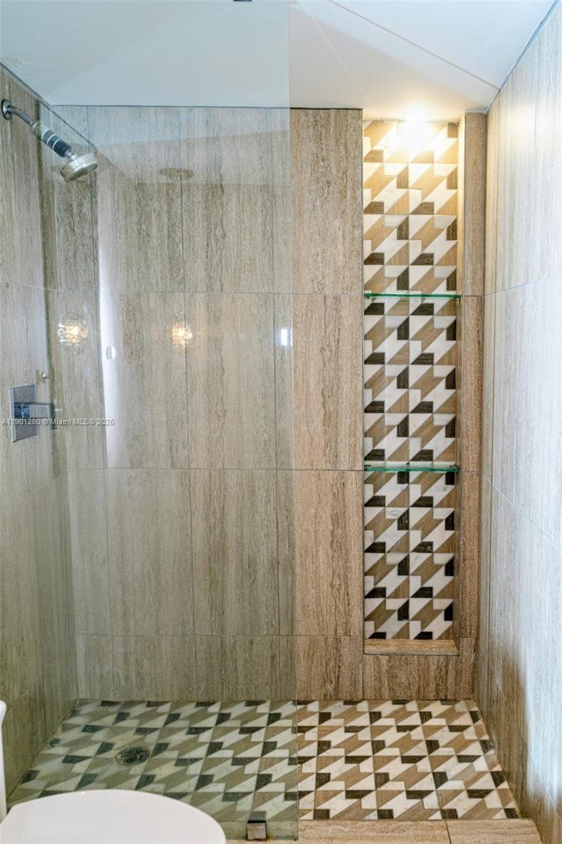 401 69th St # 212, Miami Beach Unit: 212