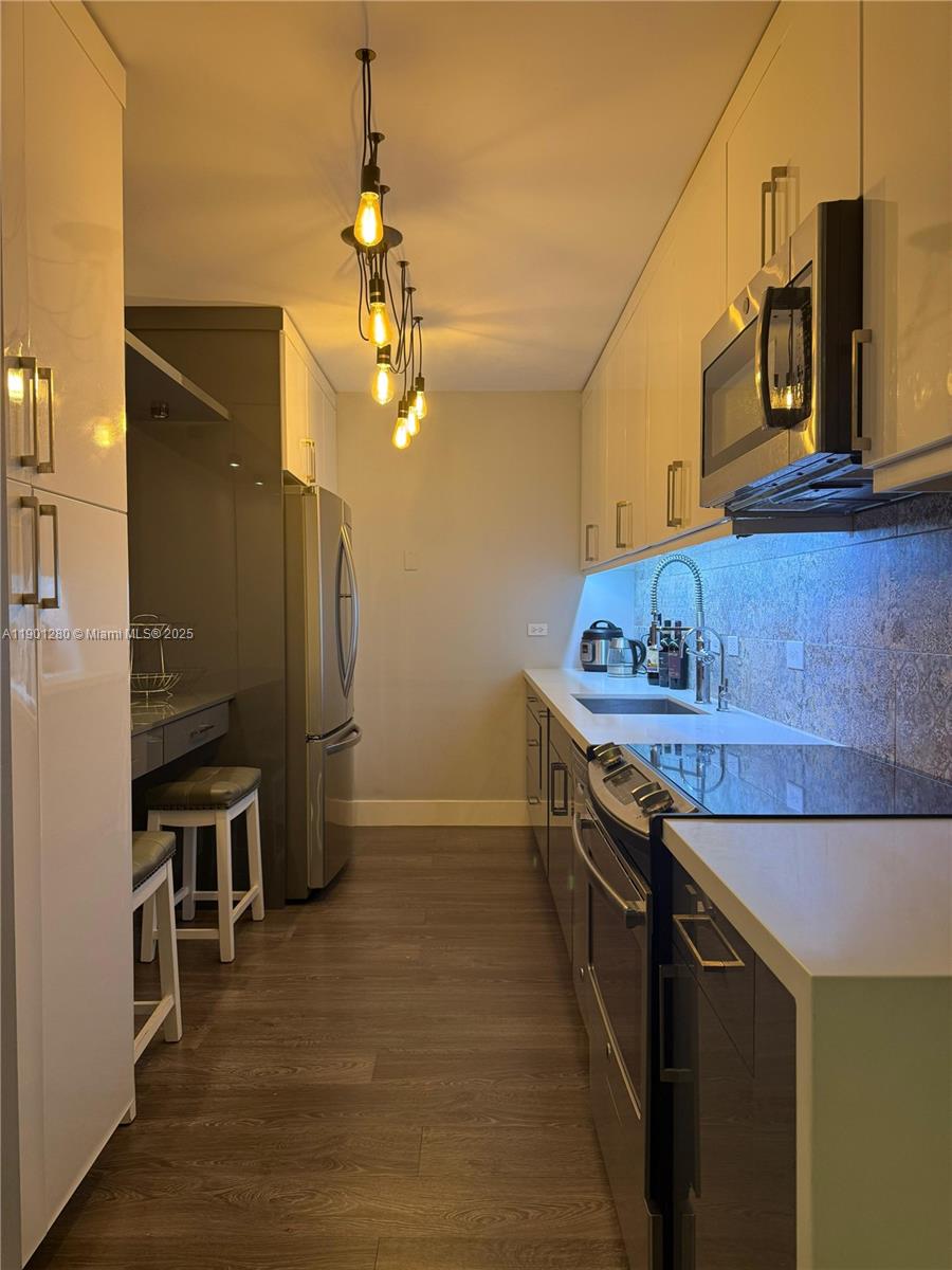 401 69th St # 212, Miami Beach Unit: 212