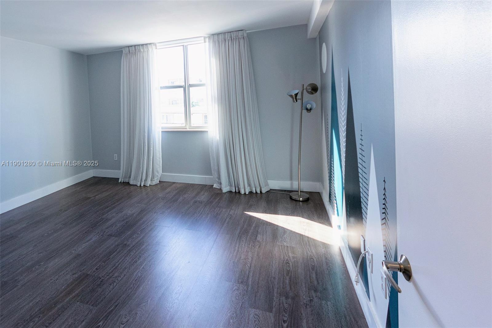 401 69th St # 212, Miami Beach Unit: 212