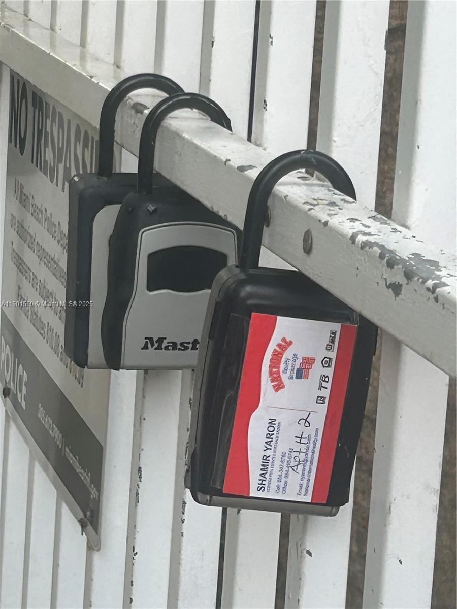 653 Michigan Ave # 2