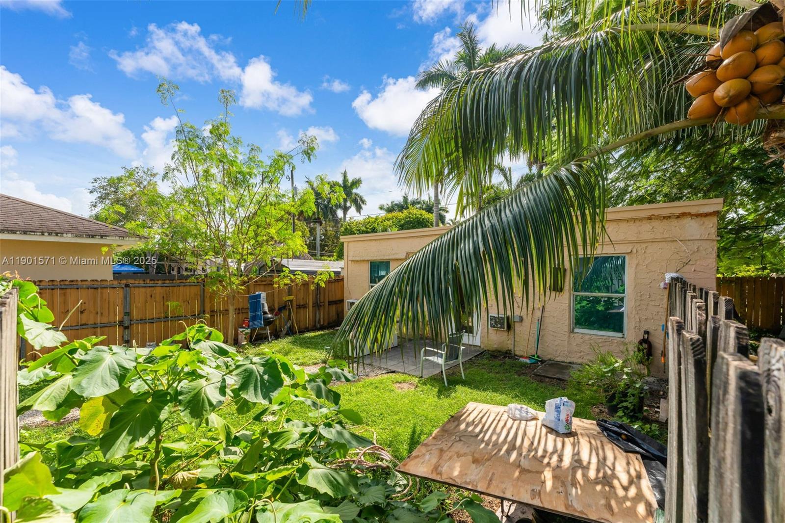 222 NW 14th St
