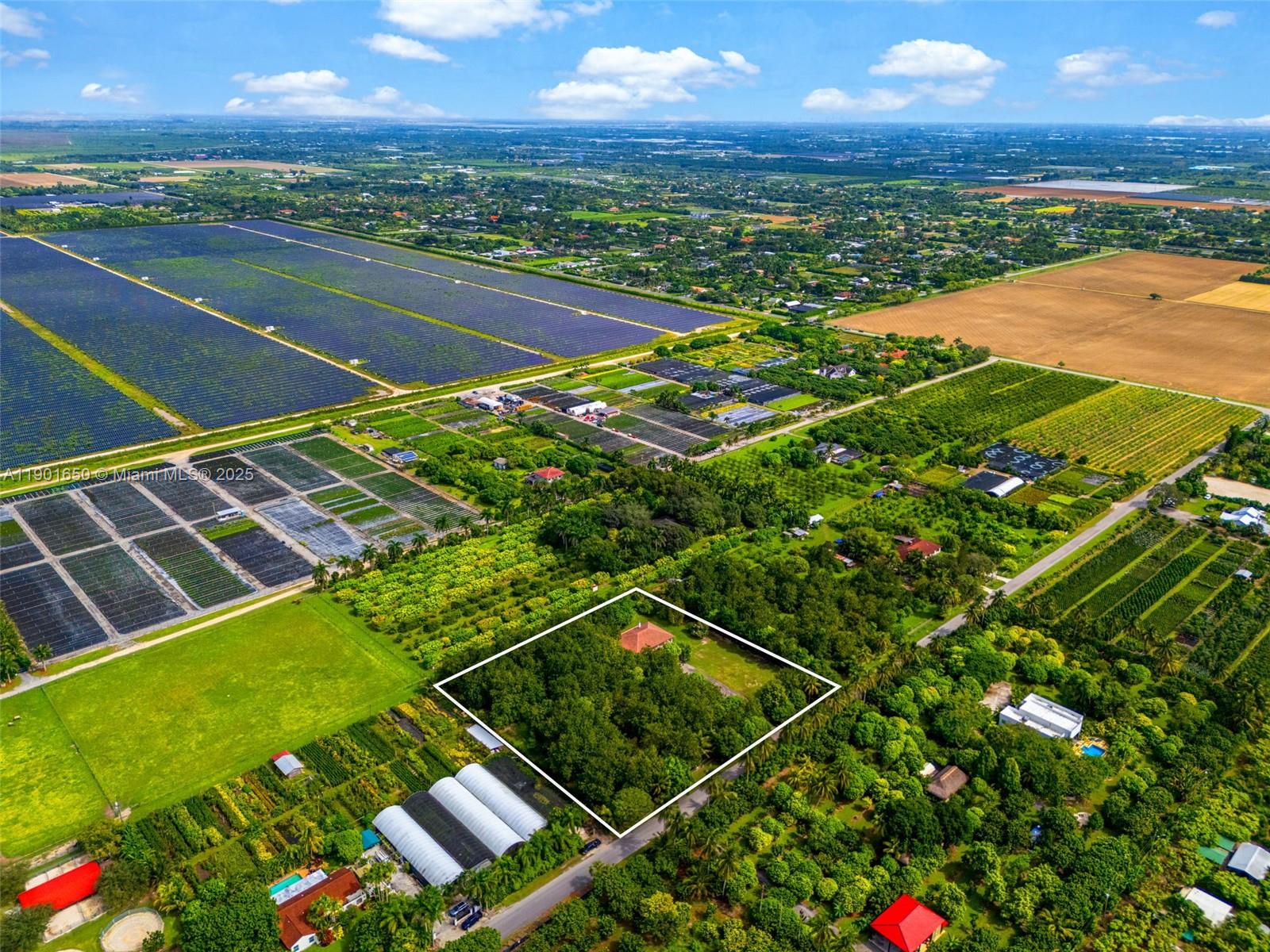 21991 SW 252nd St, Homestead