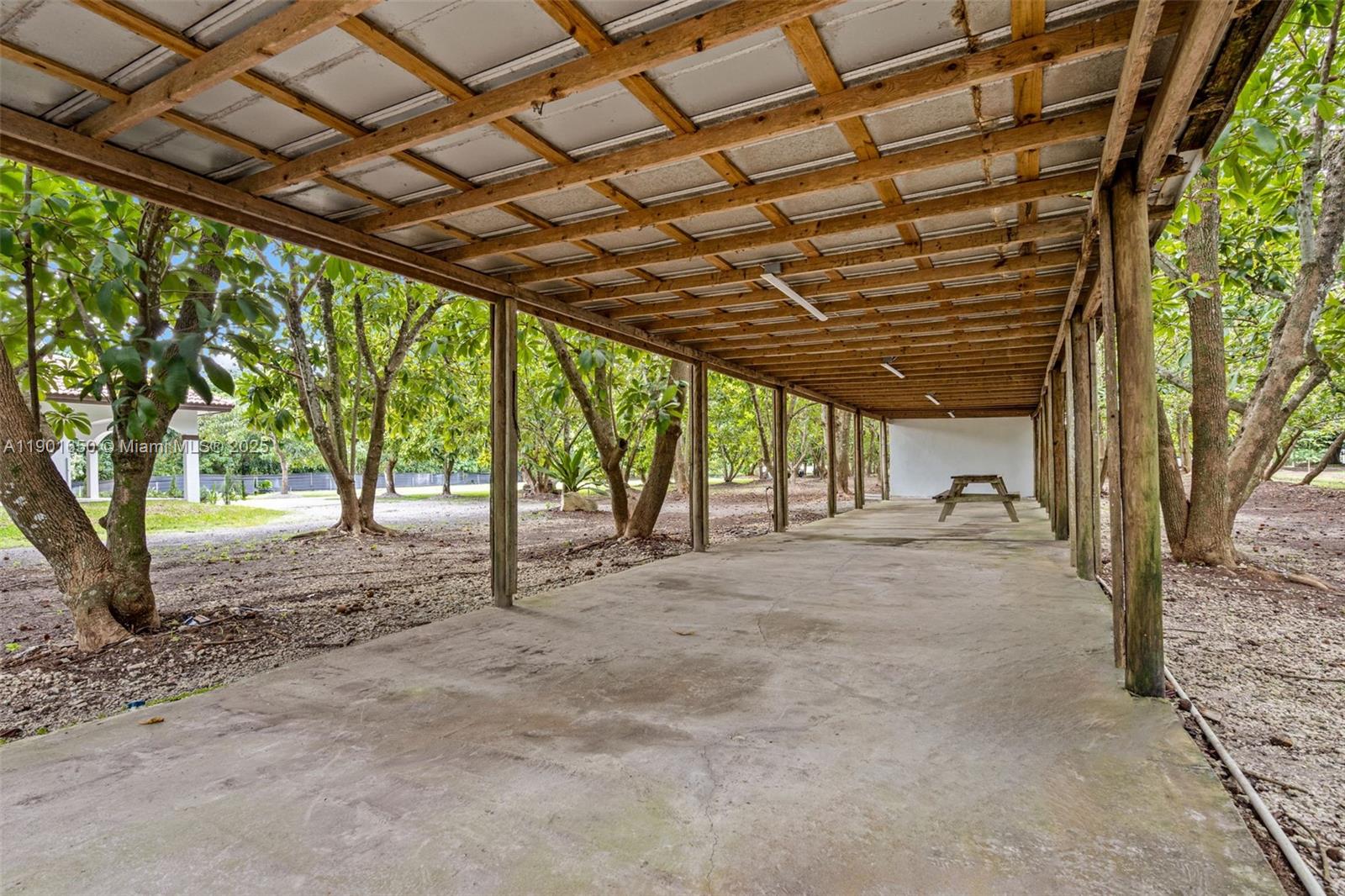 21991 SW 252nd St, Homestead