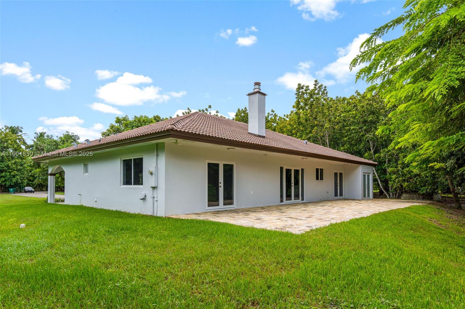 21991 SW 252nd St, Homestead