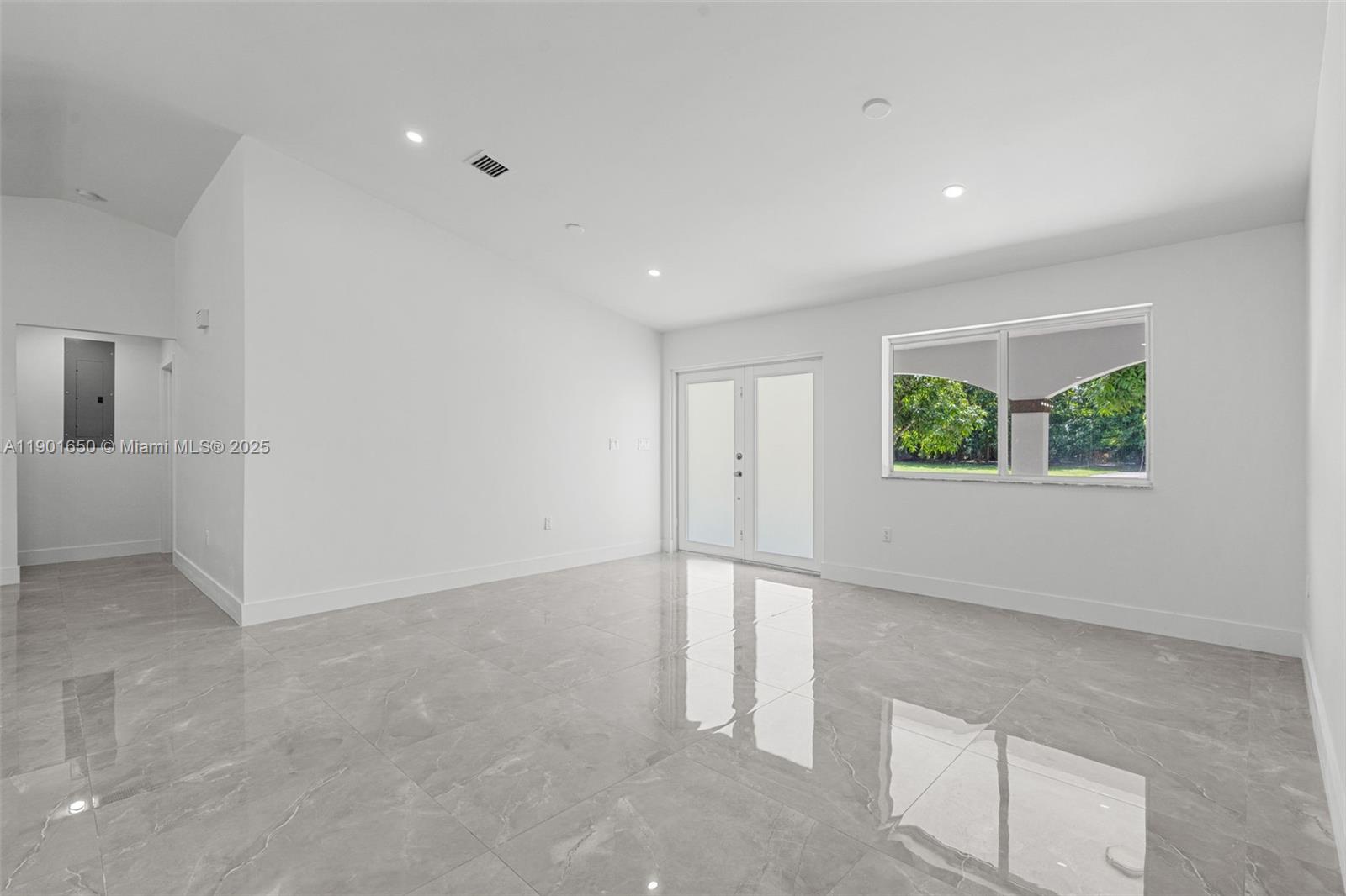 21991 SW 252nd St, Homestead