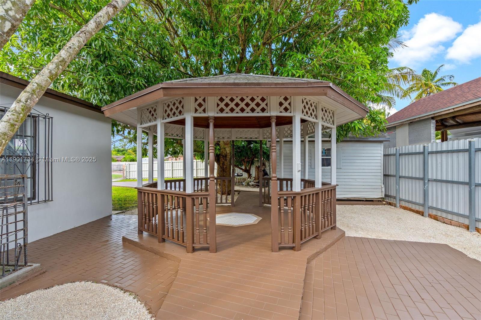 15411 SW 305th St, Homestead