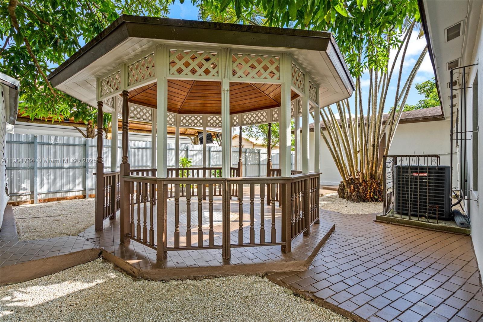 15411 SW 305th St, Homestead