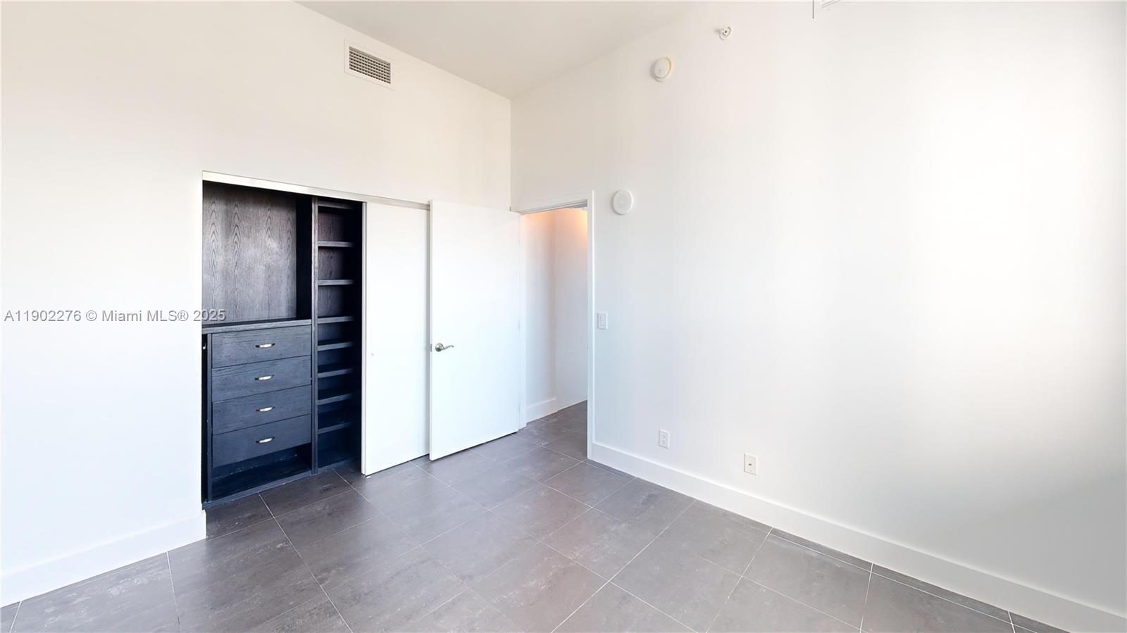 888 Biscayne Blvd # 4704