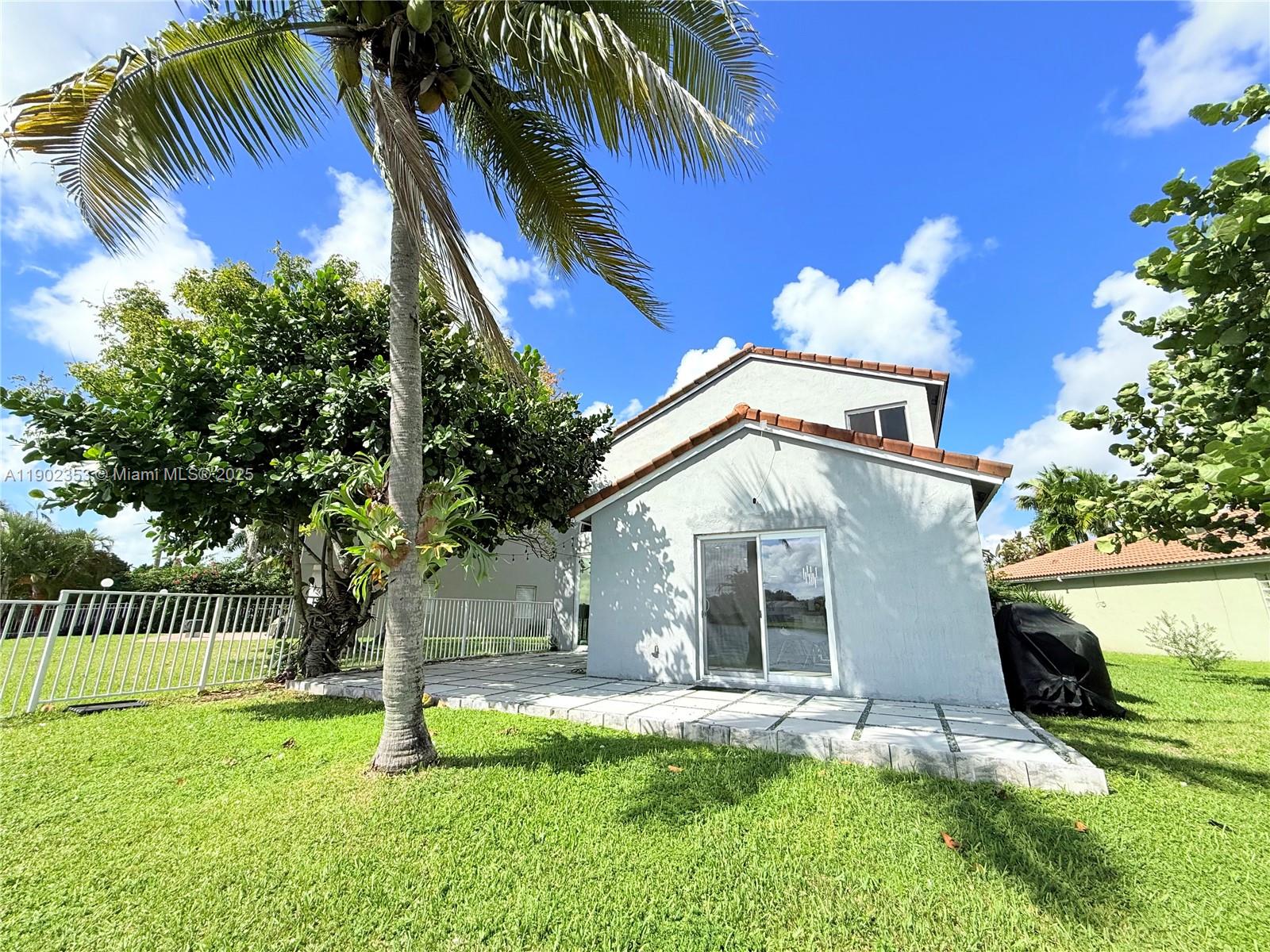 10626 NW 7th St # 10626