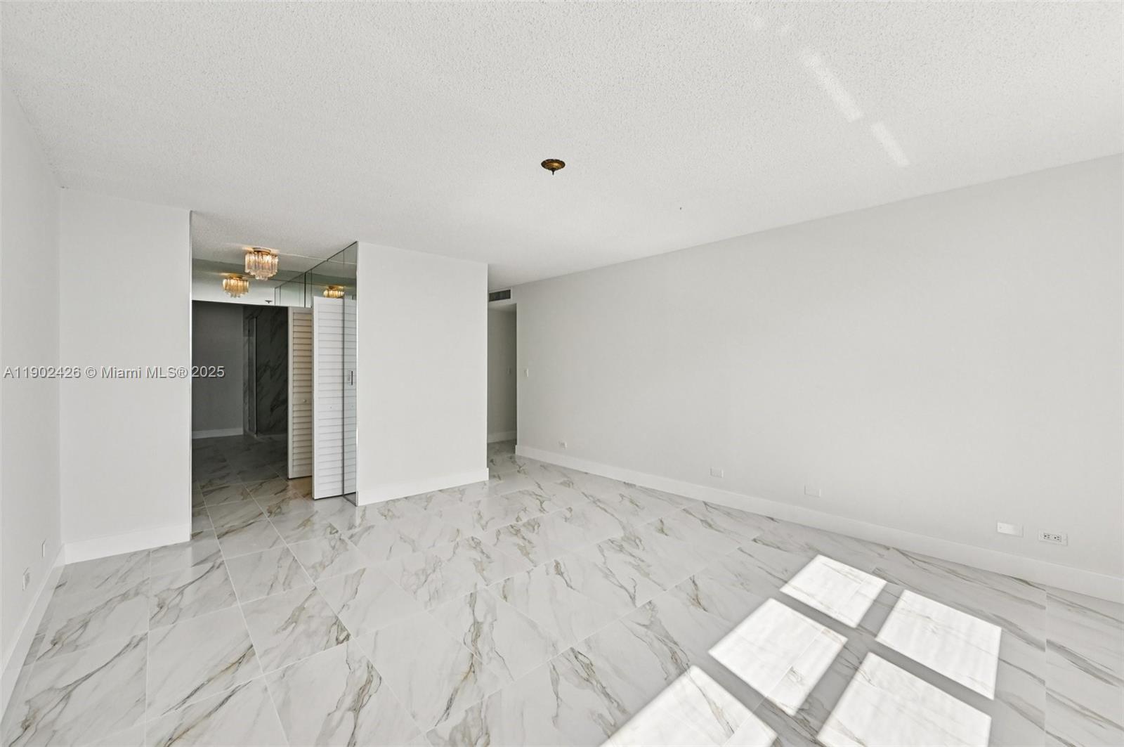 1800 NE 114th St # 1004, Miami Unit: 1004