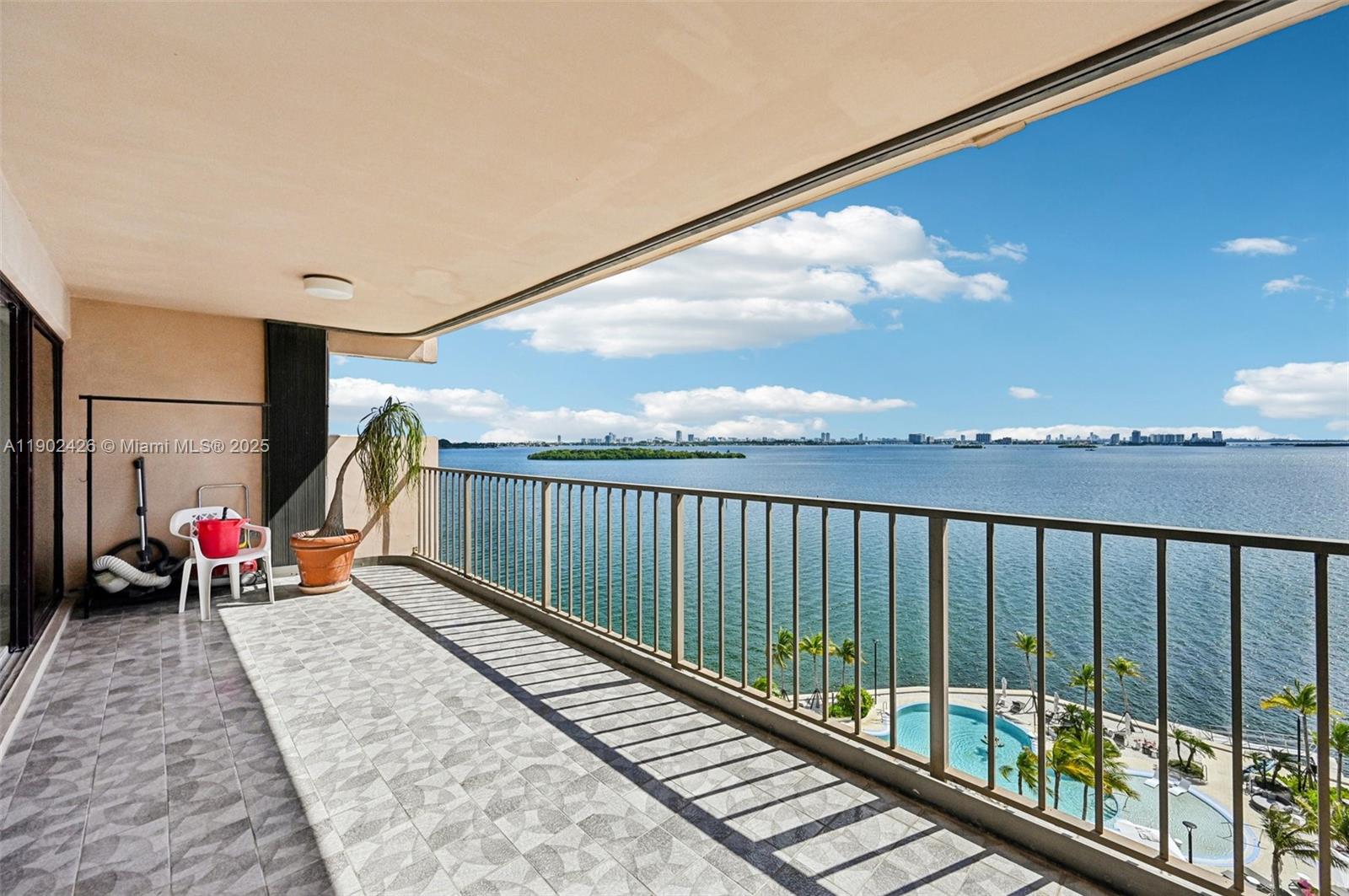 1800 NE 114th St # 1004, Miami Unit: 1004