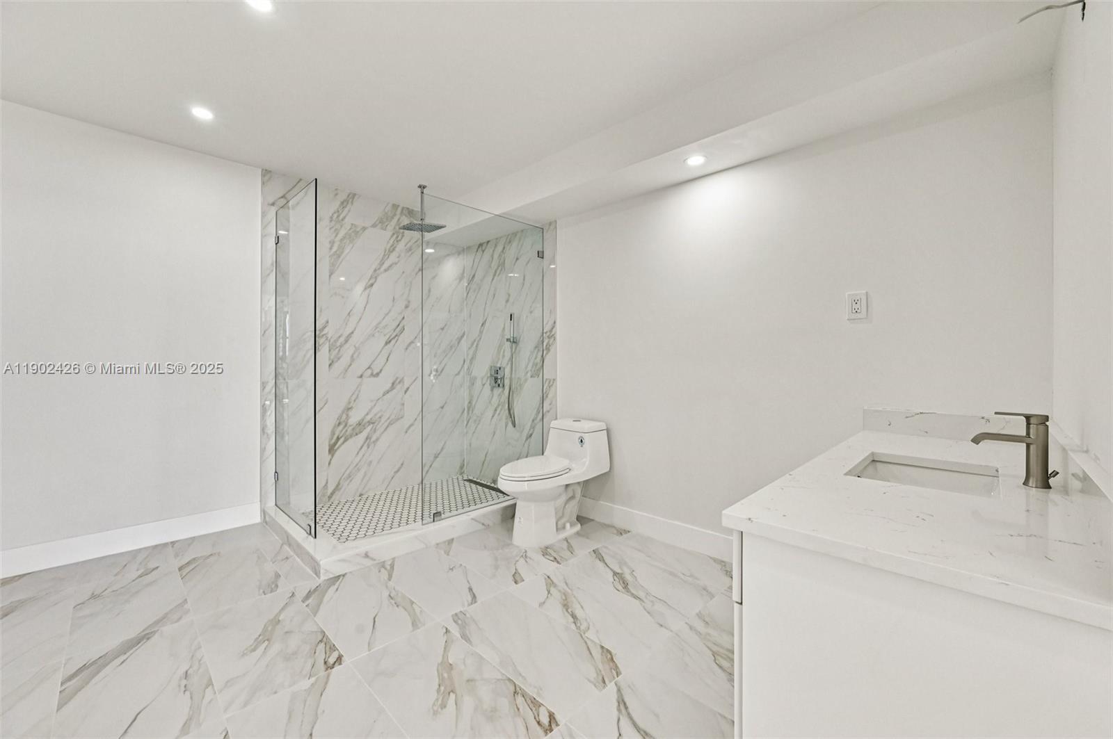 1800 NE 114th St # 1004, Miami Unit: 1004