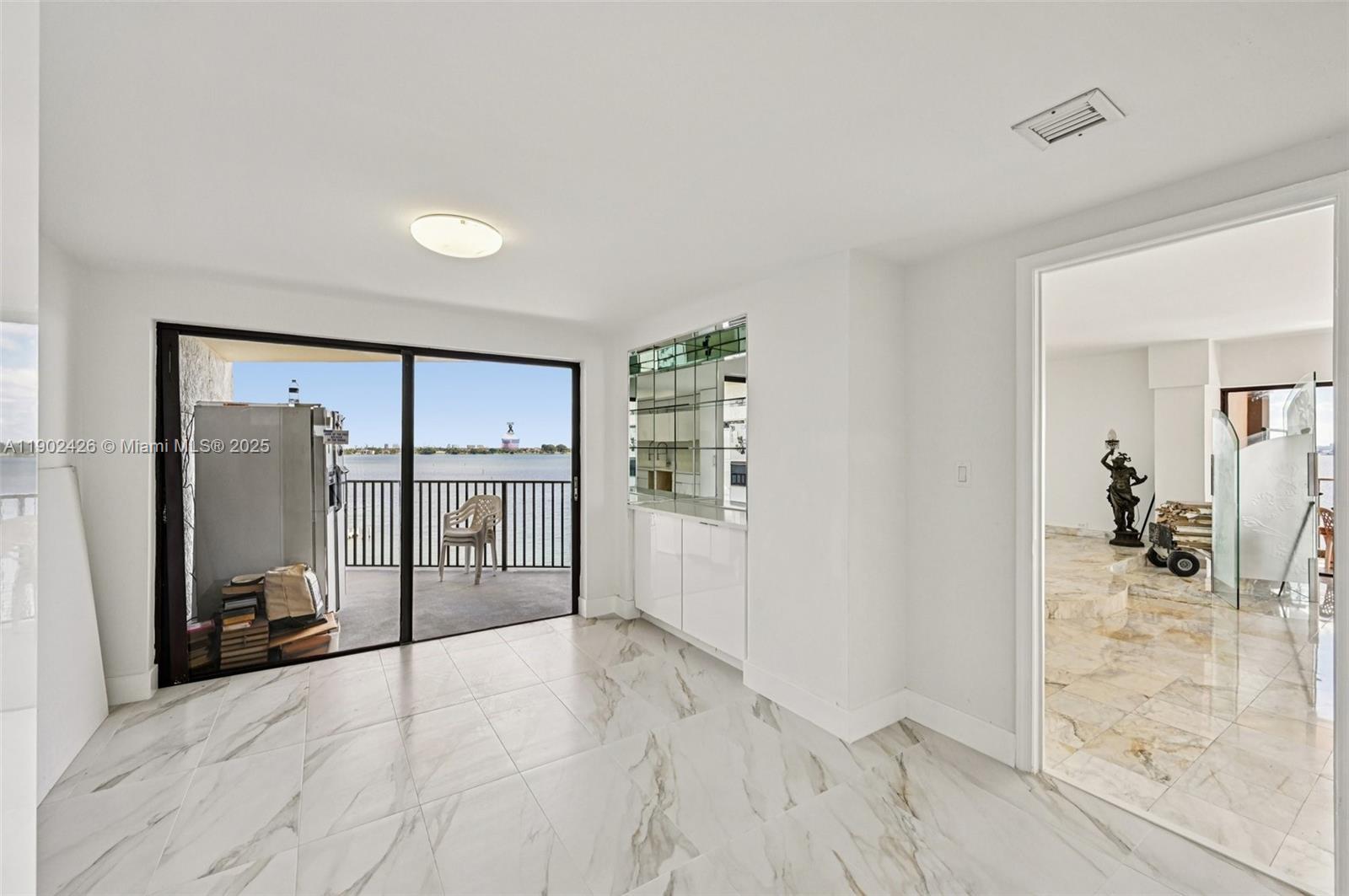 1800 NE 114th St # 1004, Miami Unit: 1004