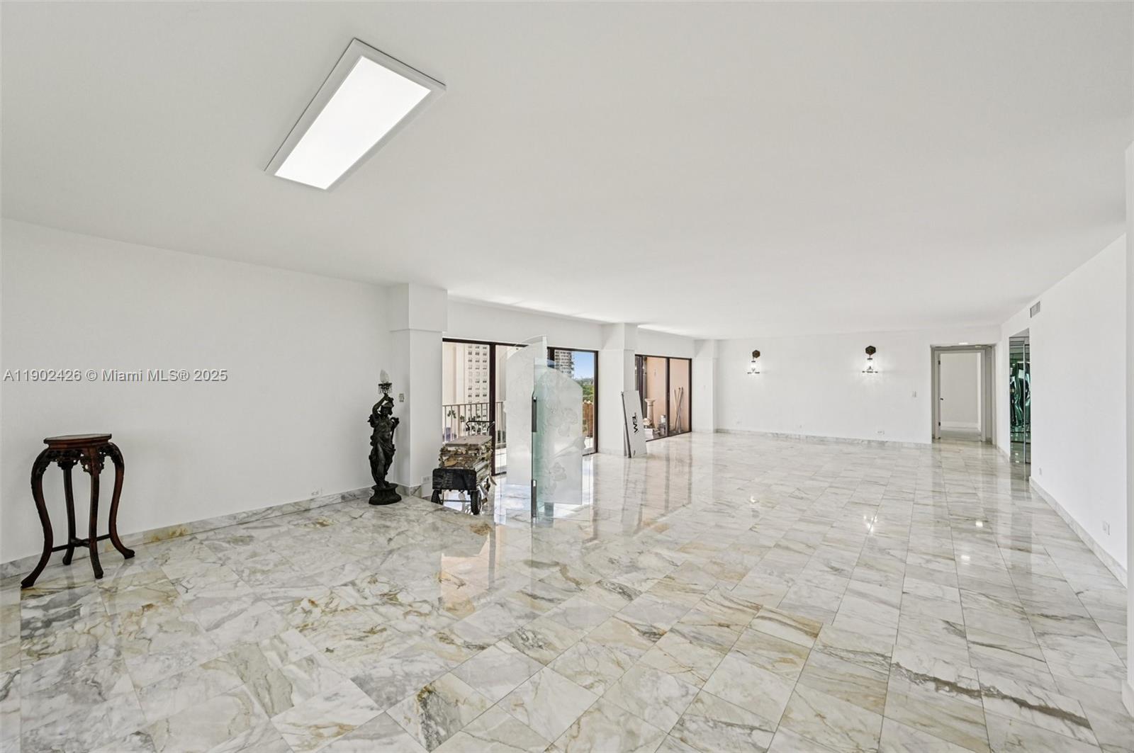 1800 NE 114th St # 1004, Miami Unit: 1004