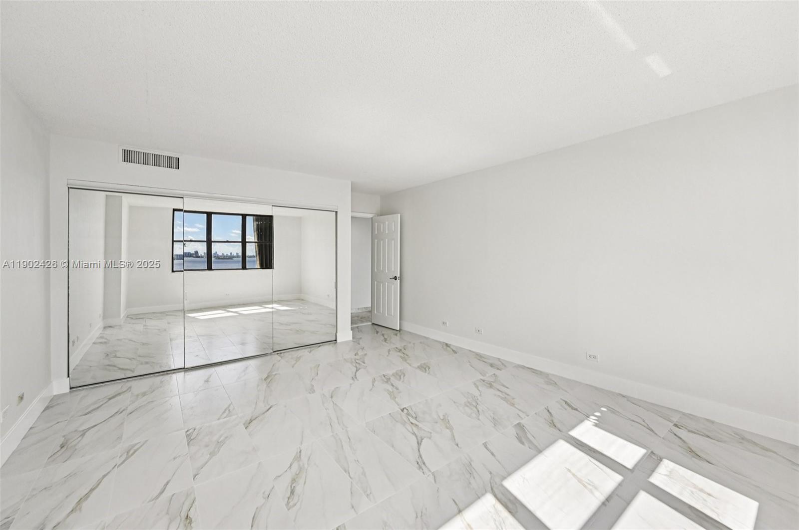 1800 NE 114th St # 1004, Miami Unit: 1004