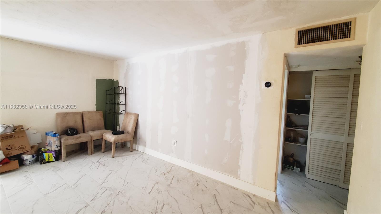 5301 SW 77th Ct # 201G, Miami Unit: 201G