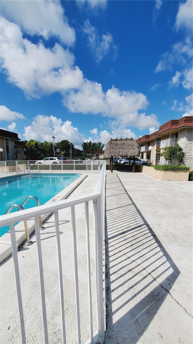 5301 SW 77th Ct # 201G, Miami Unit: 201G