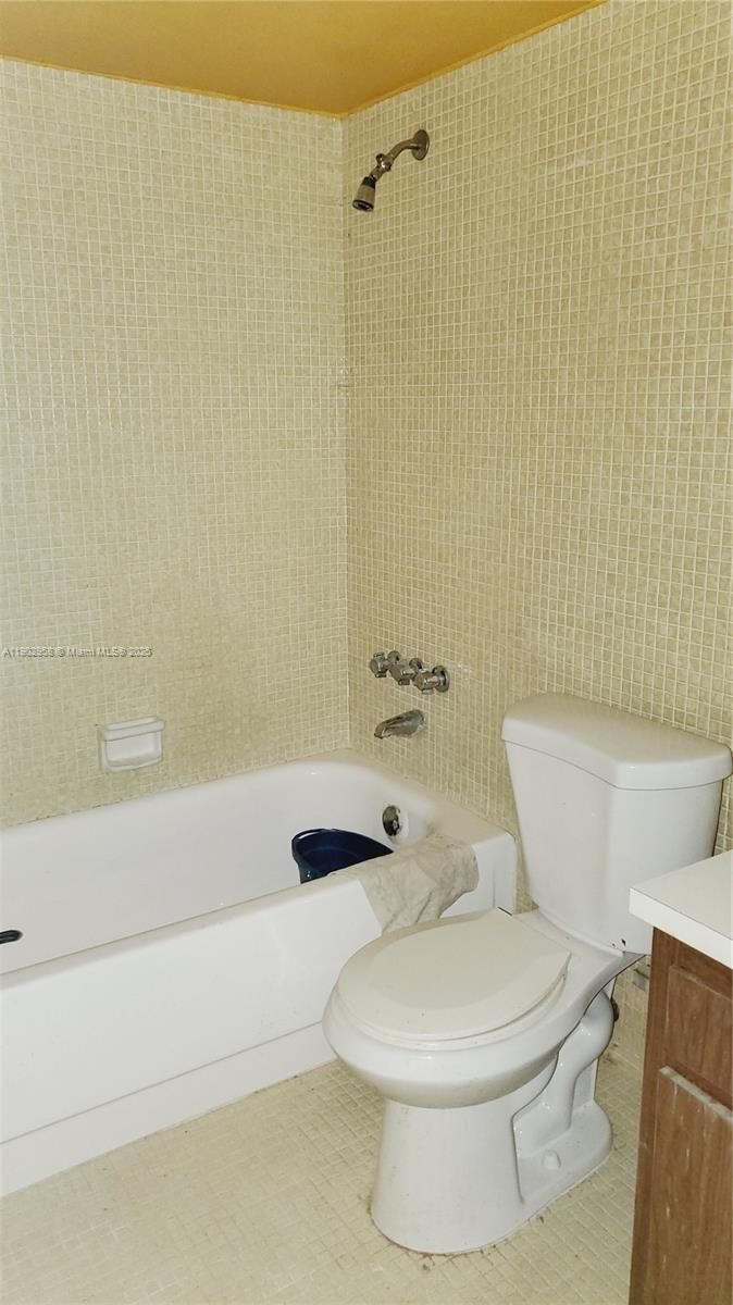 5301 SW 77th Ct # 201G, Miami Unit: 201G