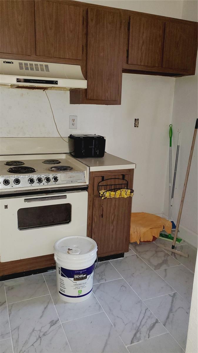 5301 SW 77th Ct # 201G, Miami Unit: 201G