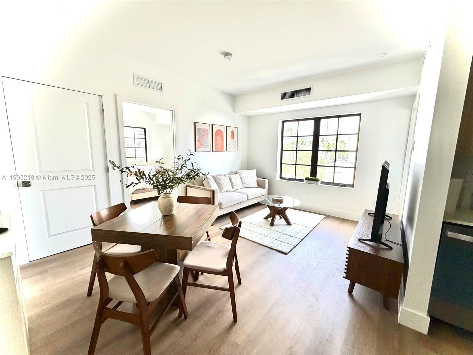 1619 Jefferson Ave # 301