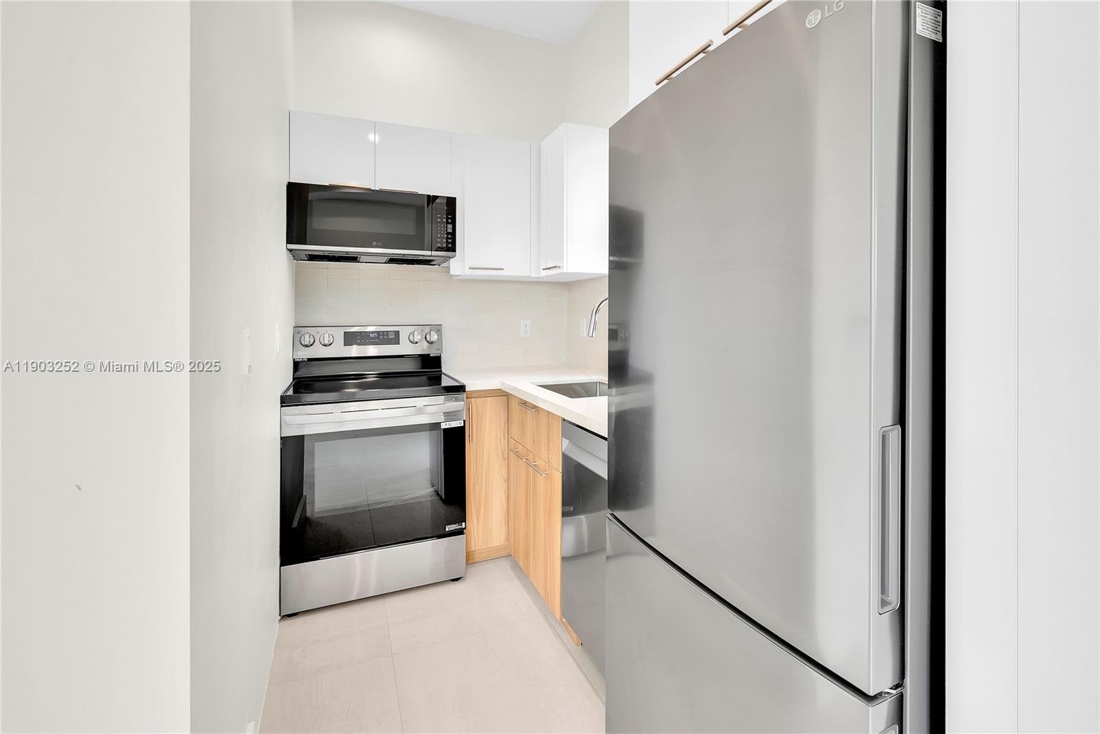 530 SW 11th Ave # 302, Miami Unit: 302