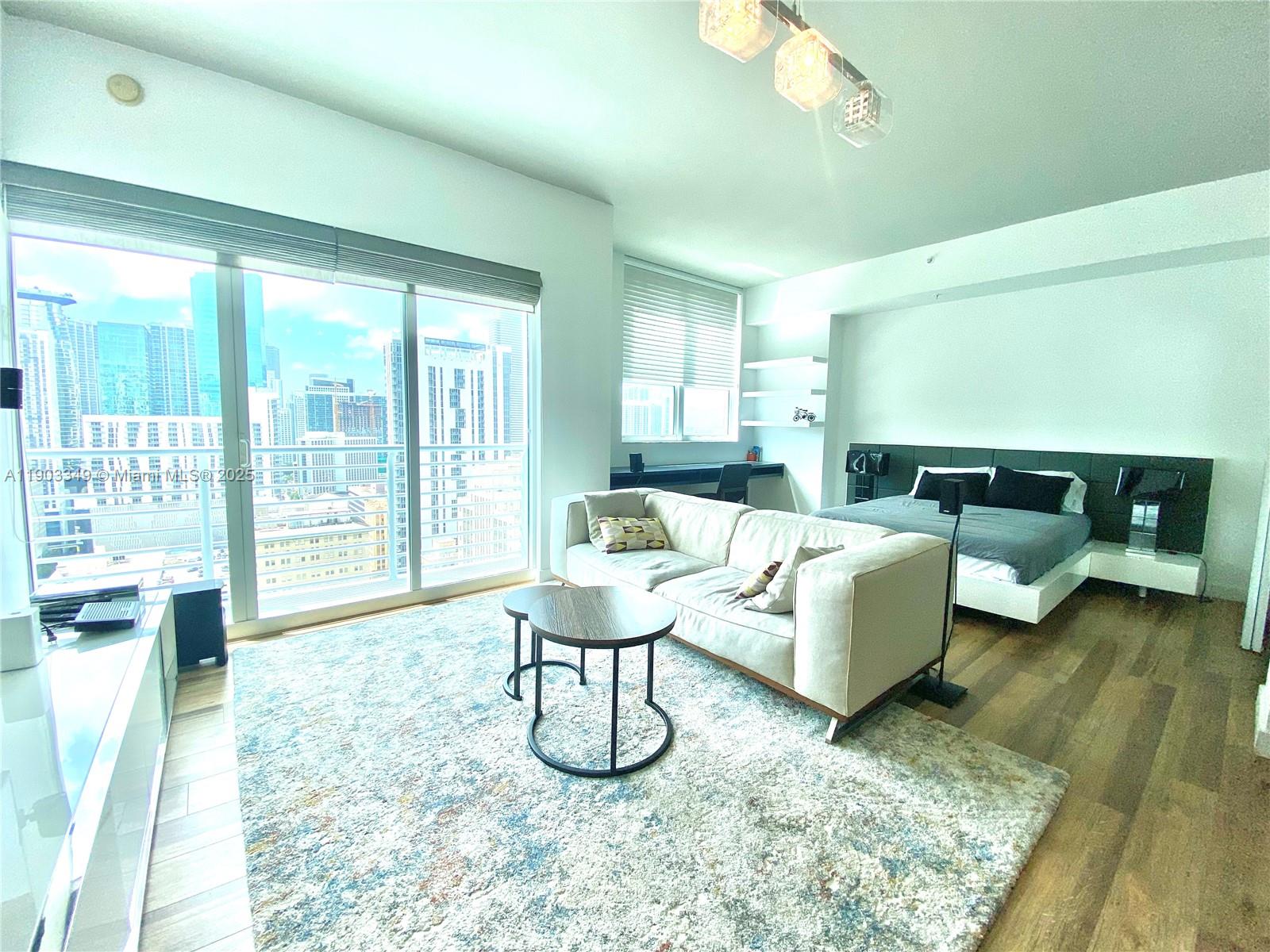 133 NE 2nd Ave # 2904