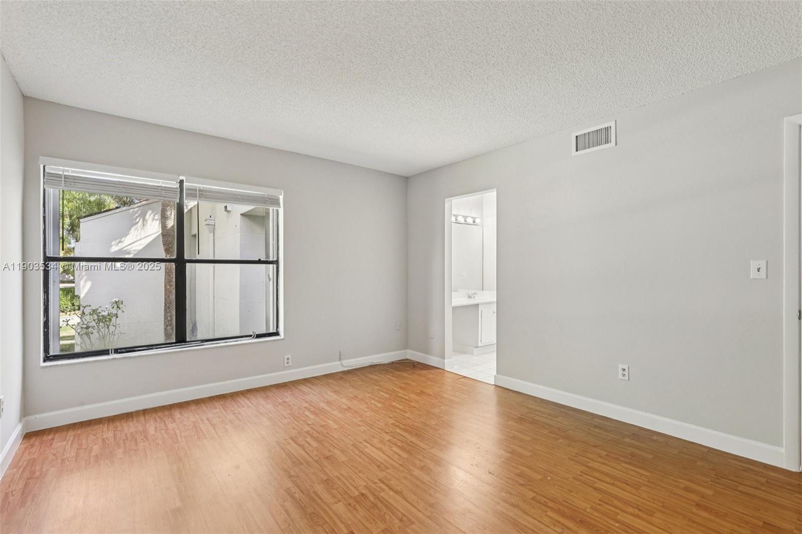 13290 SW 88th Ln # A208, Miami Unit: A208