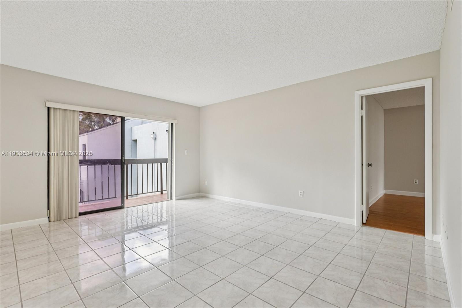 13290 SW 88th Ln # A208, Miami Unit: A208