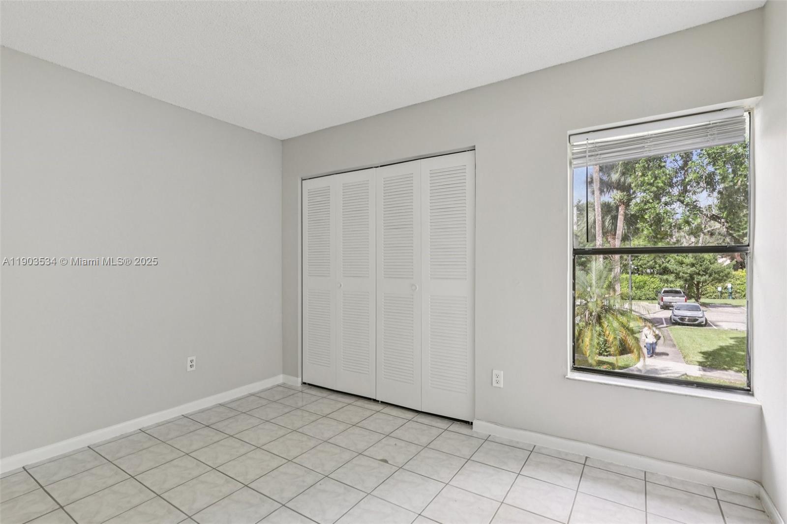 13290 SW 88th Ln # A208, Miami Unit: A208