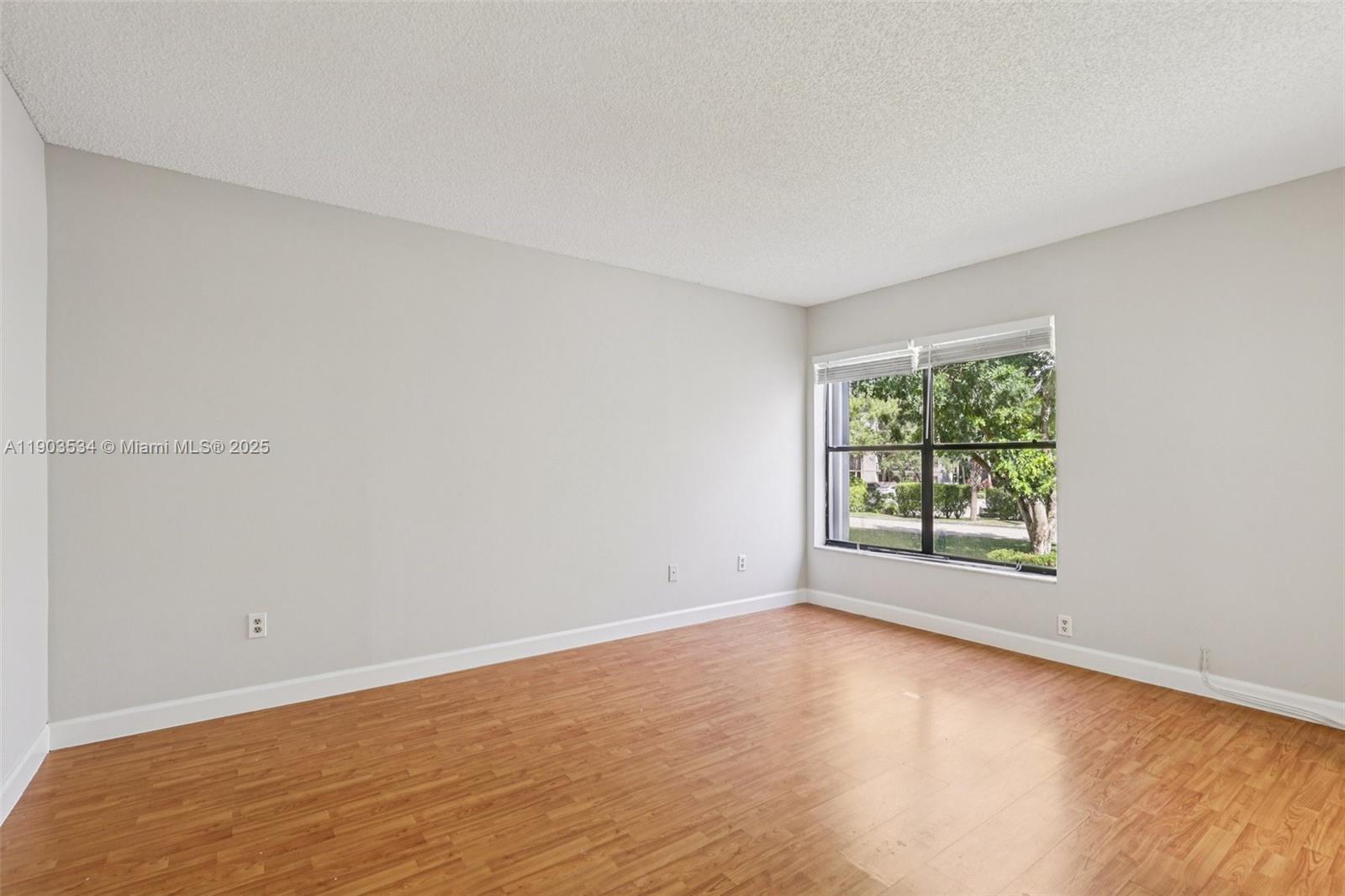 13290 SW 88th Ln # A208, Miami Unit: A208