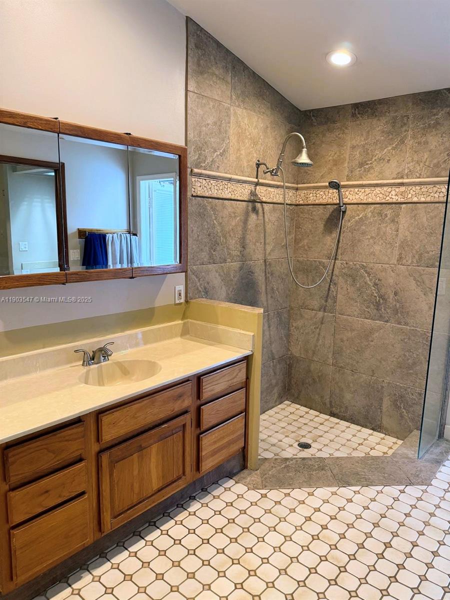 2700 NW 112th Ave # 2700, Coral Springs Unit: 2700