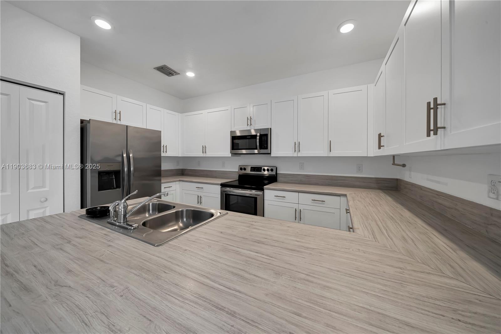 18320 SW 148th Rd, Miami