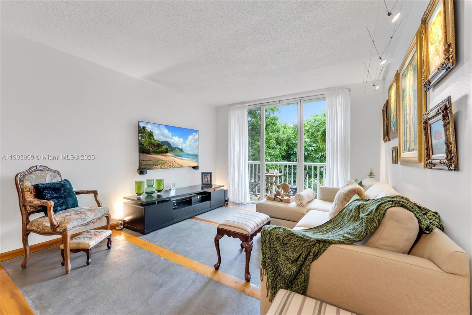 3661 SW 9th Ter # 207