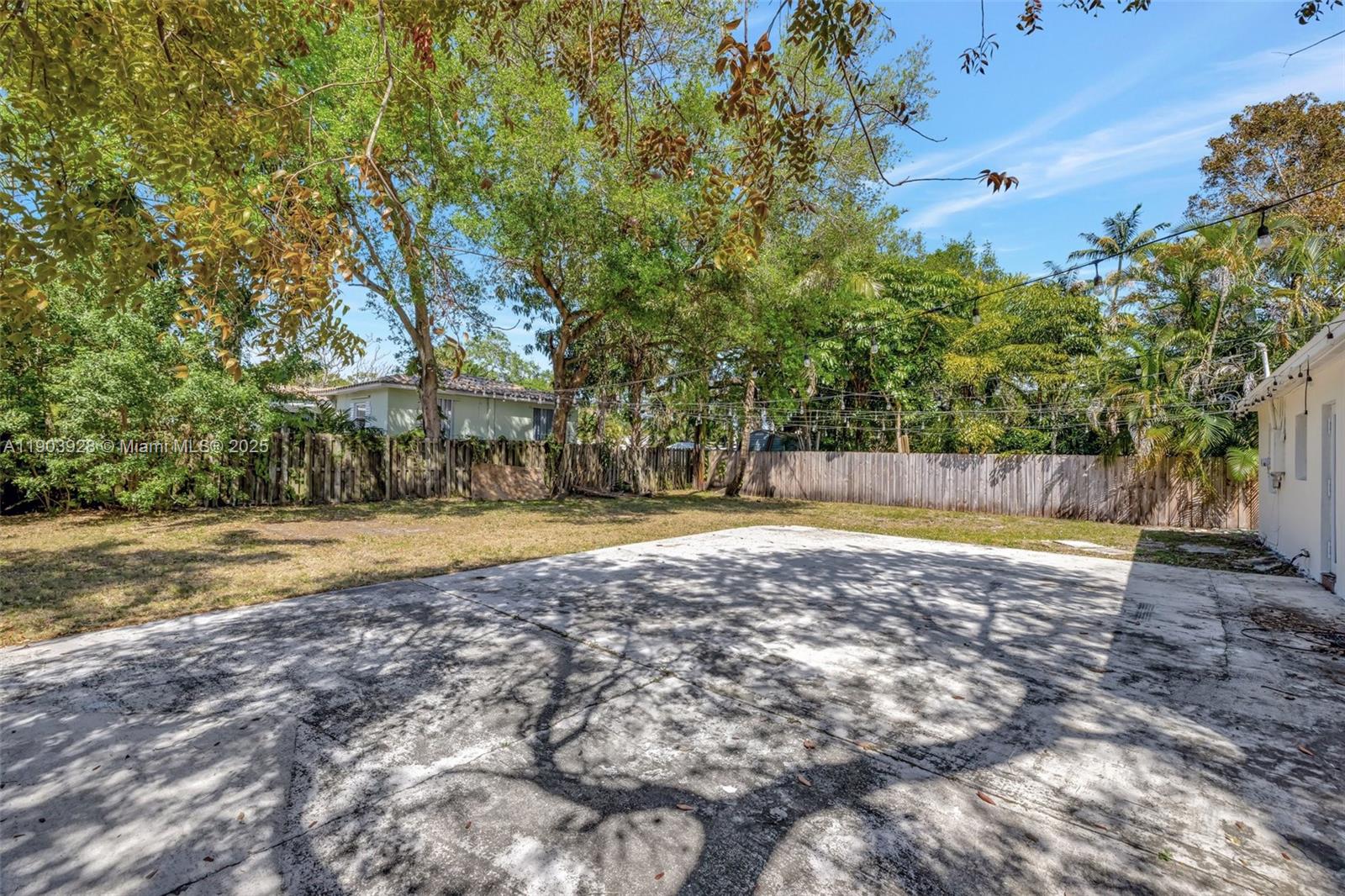 843 SW 20th St, Fort Lauderdale