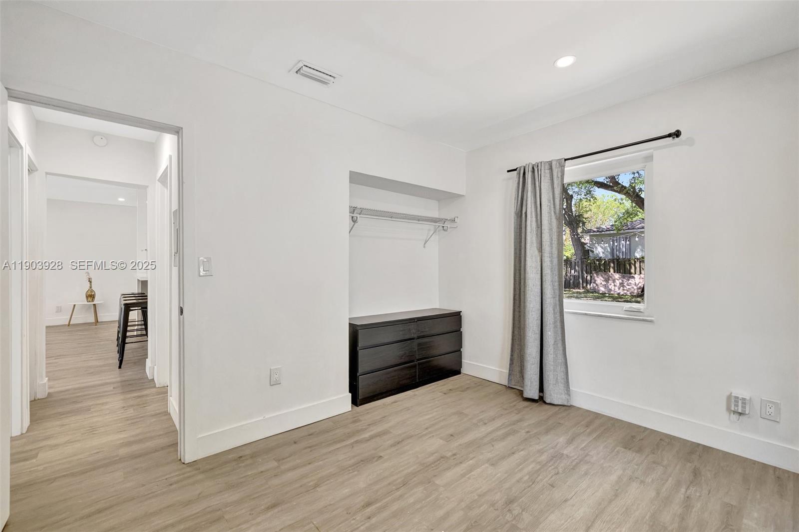 843 SW 20th St, Fort Lauderdale