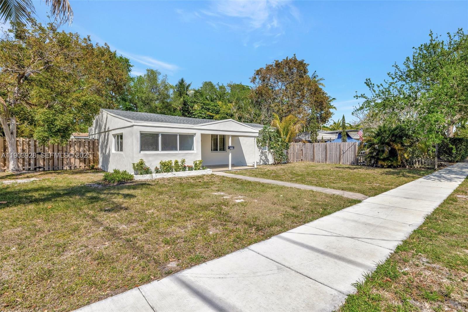 843 SW 20th St, Fort Lauderdale