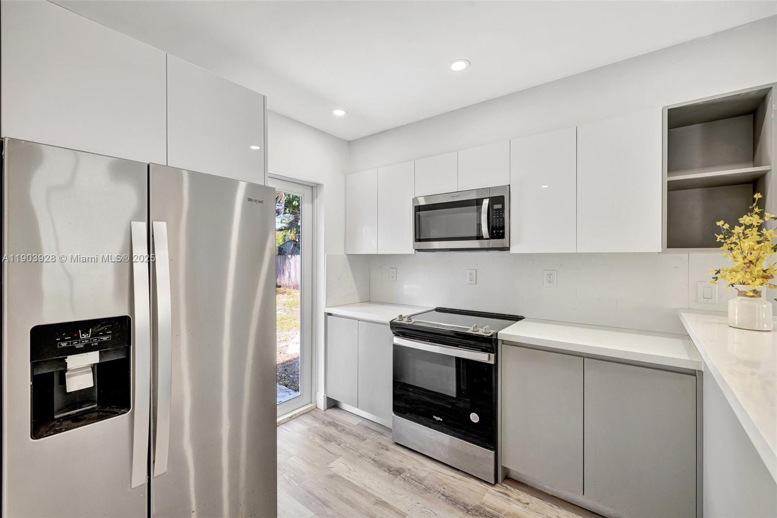 843 SW 20th St, Fort Lauderdale