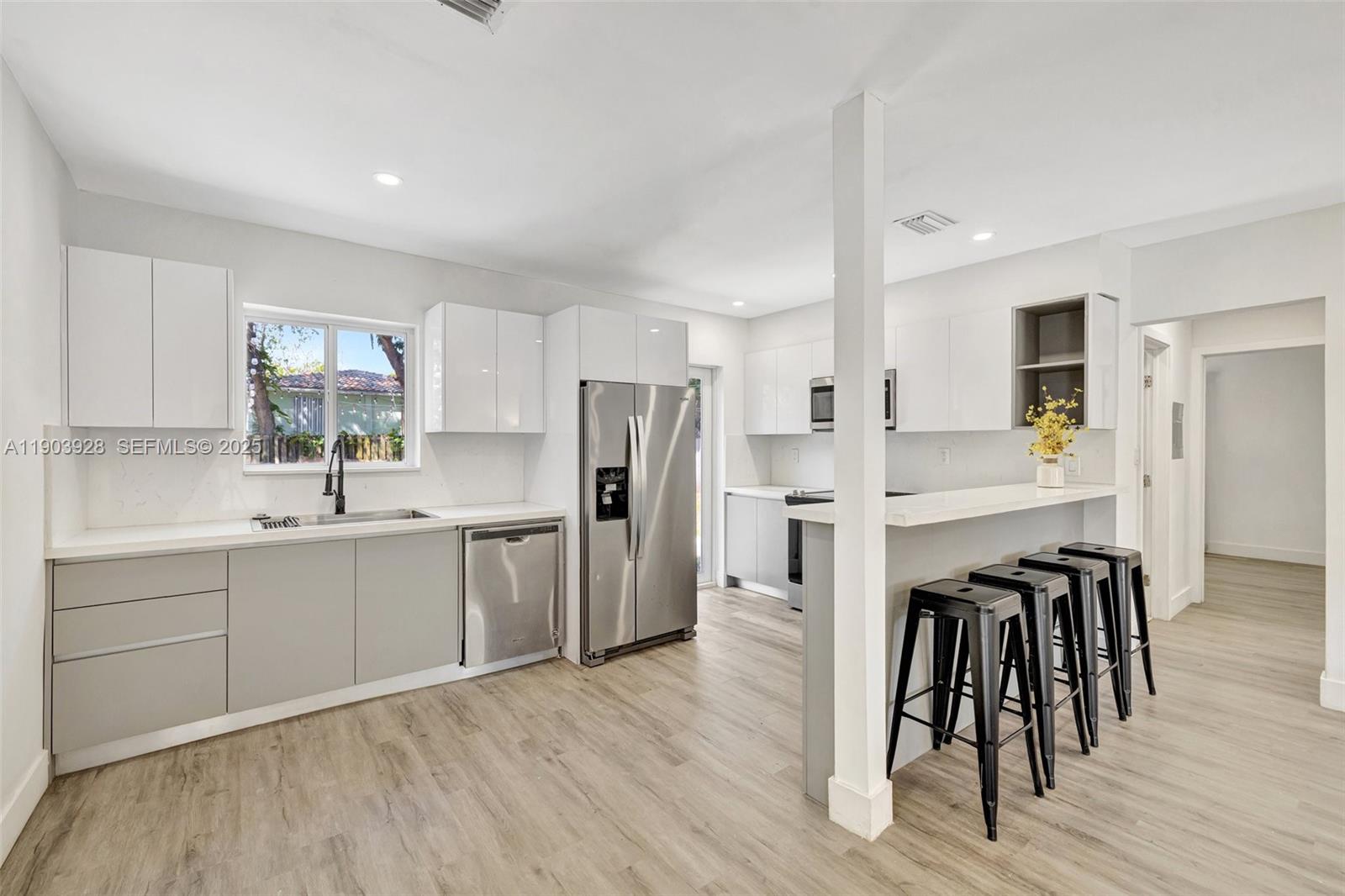 843 SW 20th St, Fort Lauderdale