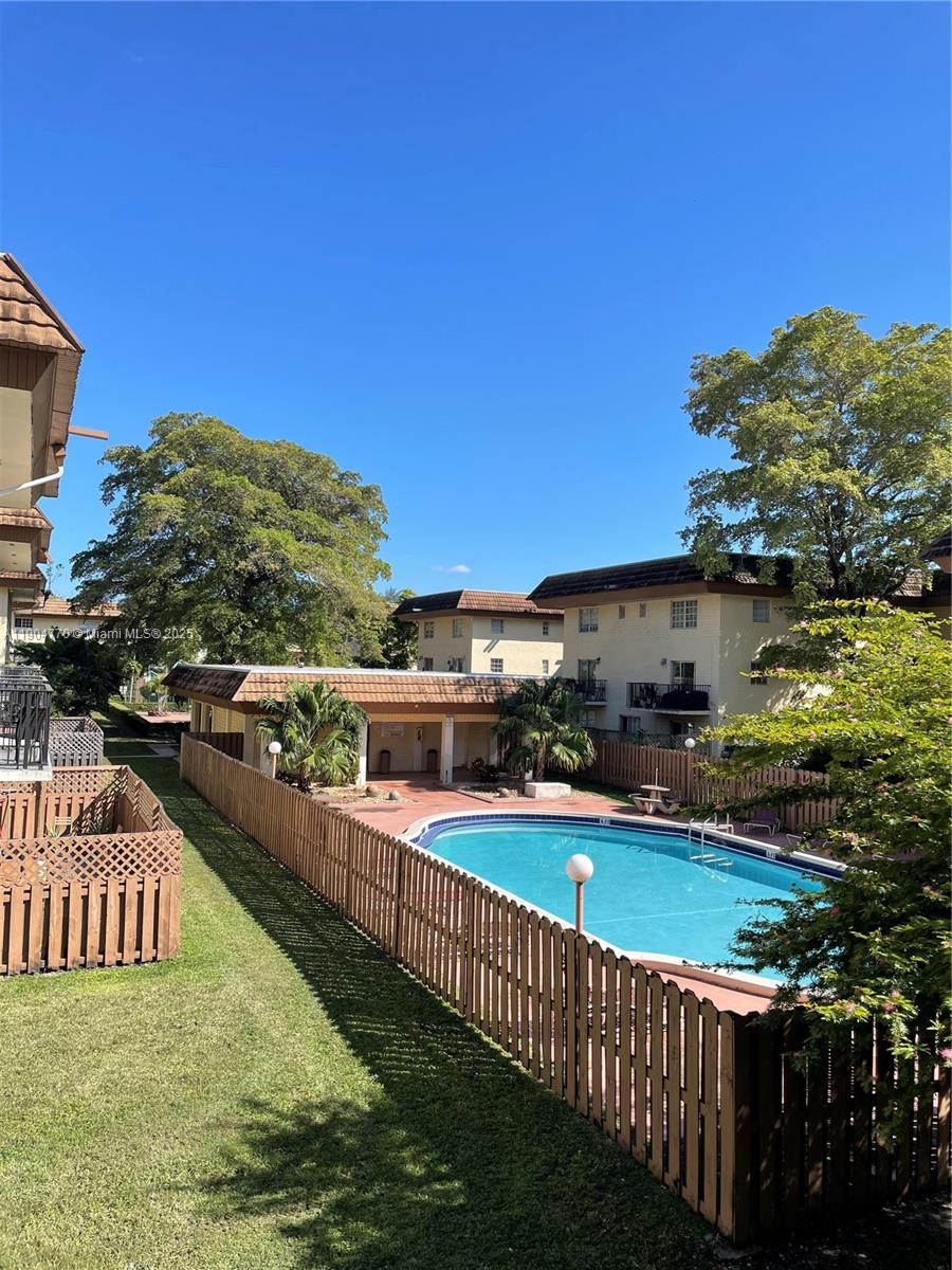 8500 SW 109th Ave # 229 Unit: 6-229