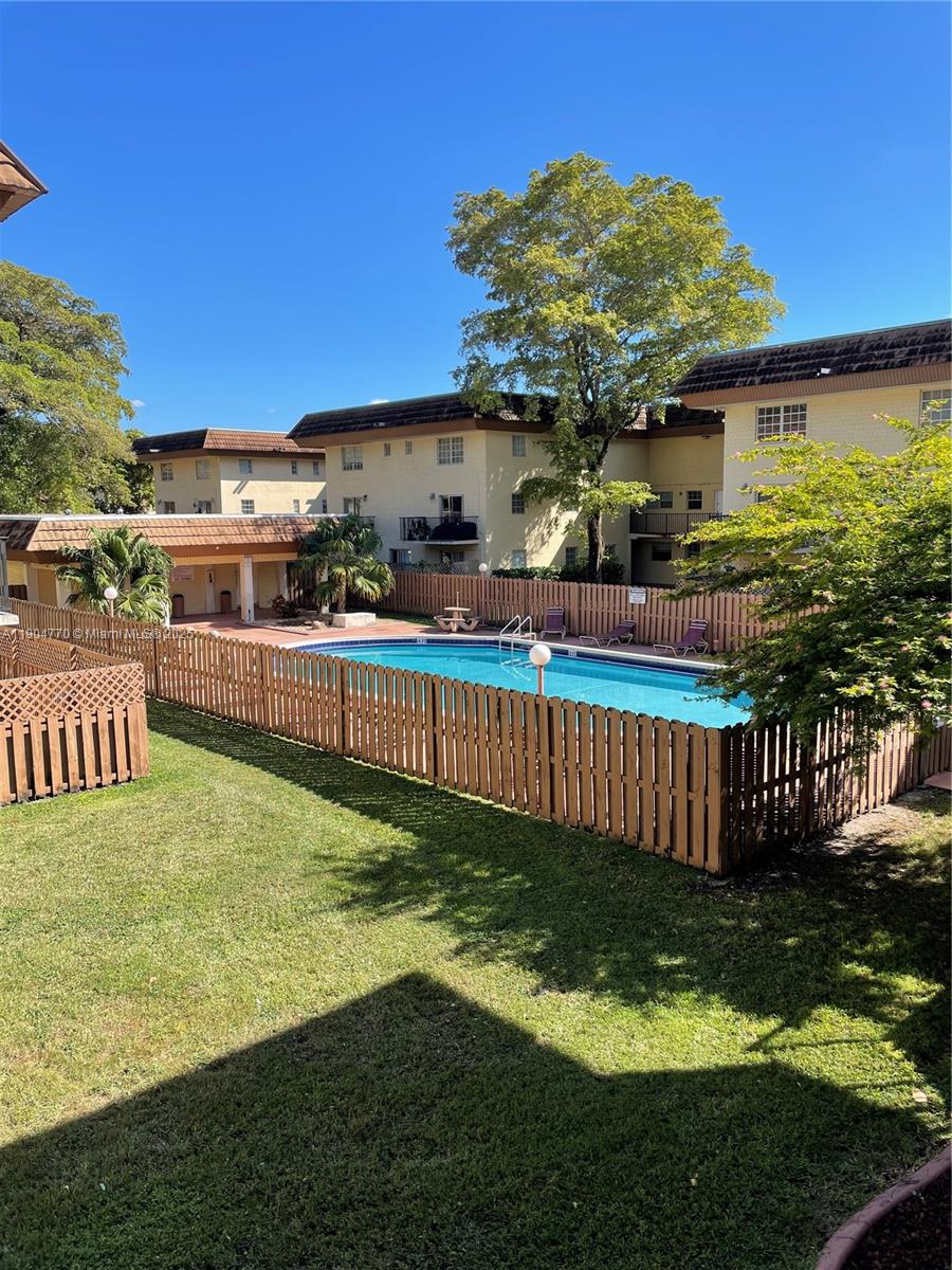 8500 SW 109th Ave # 229 Unit: 6-229