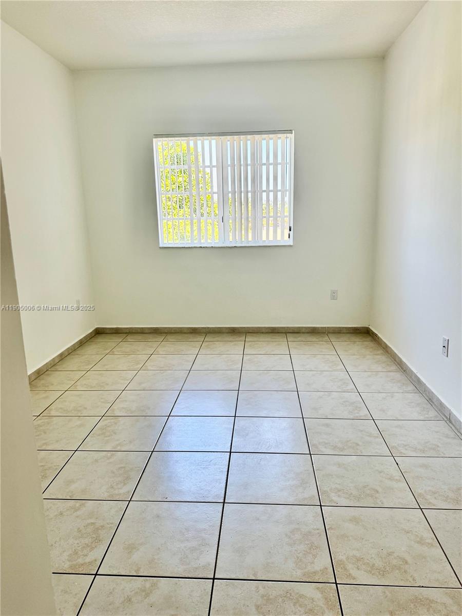 7330 NW 114th Ave # 5 Unit: 311-5