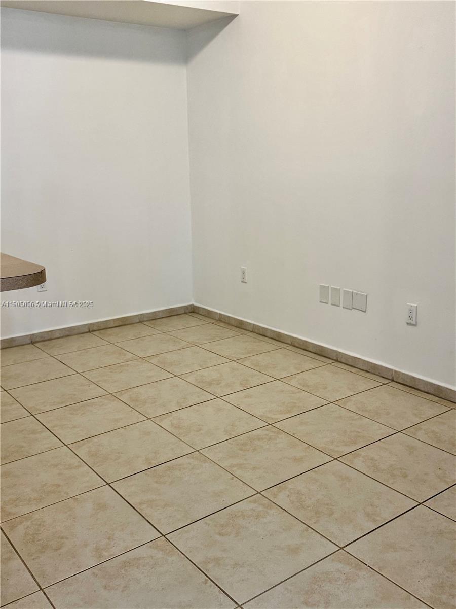 7330 NW 114th Ave # 5 Unit: 311-5