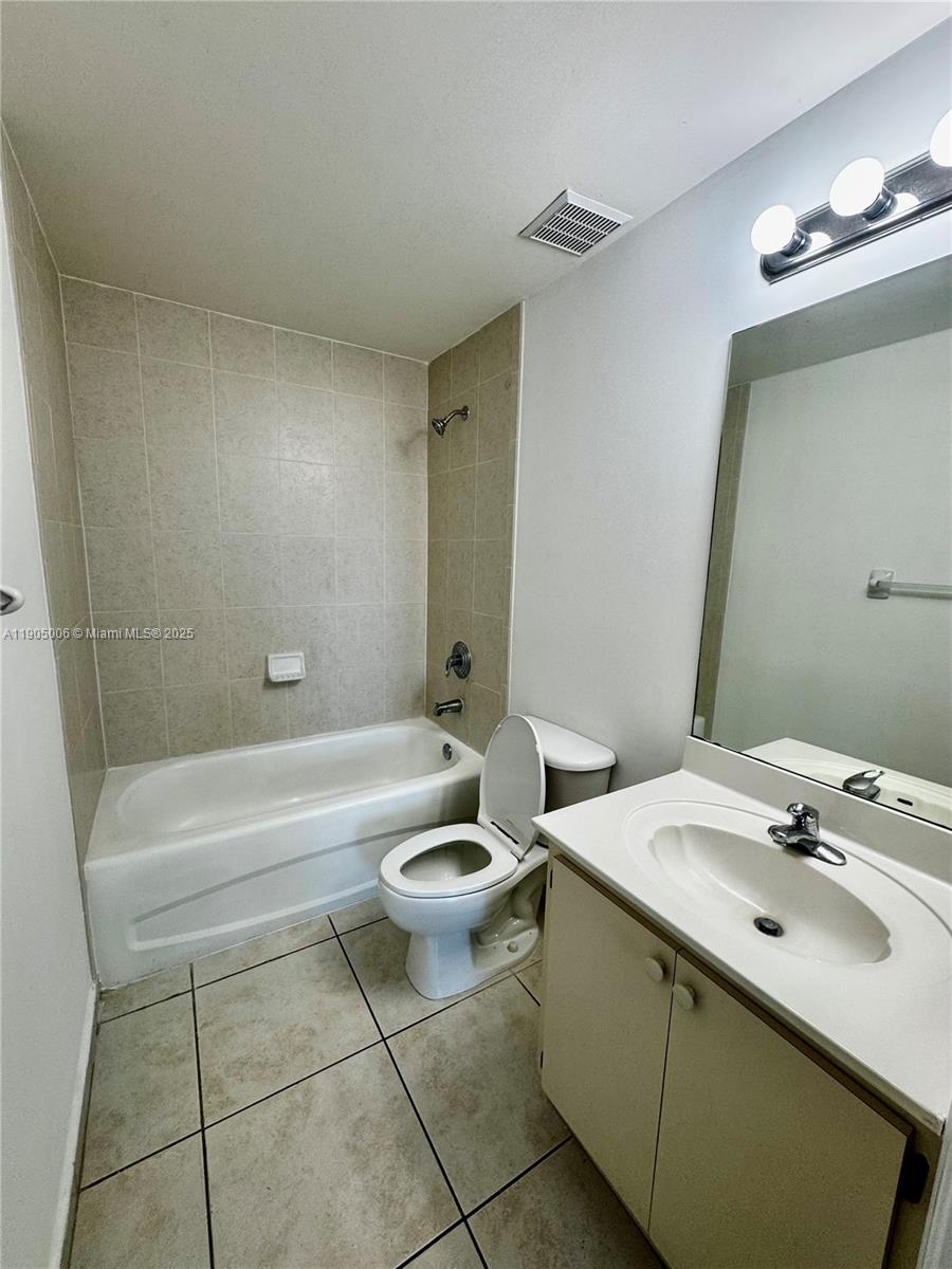 7330 NW 114th Ave # 5 Unit: 311-5