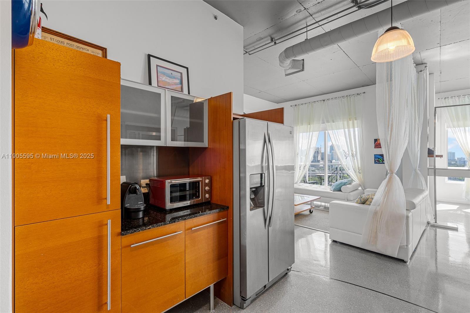 10 SW South River Dr Unit: PHI11