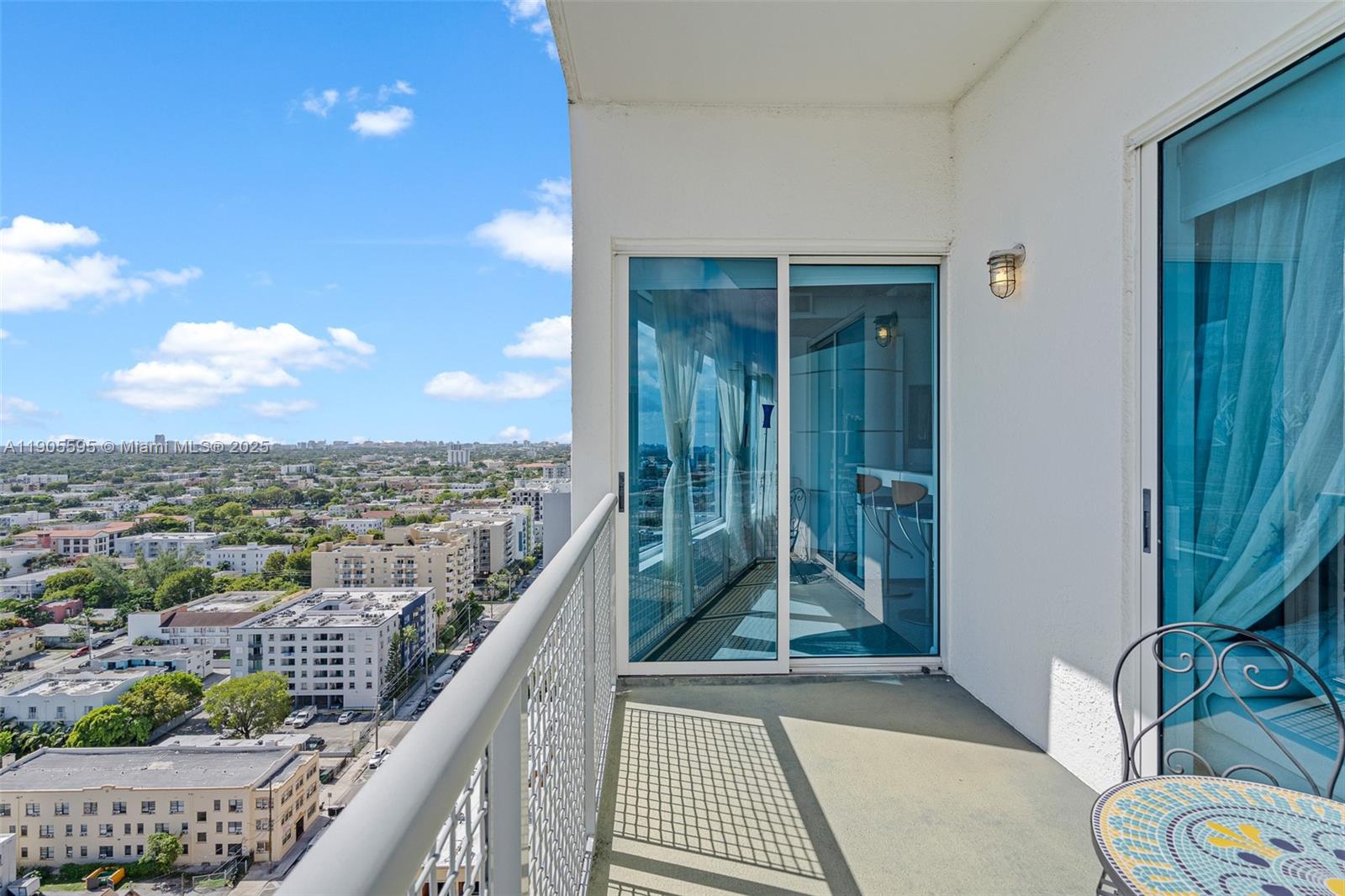 10 SW South River Dr Unit: PHI11
