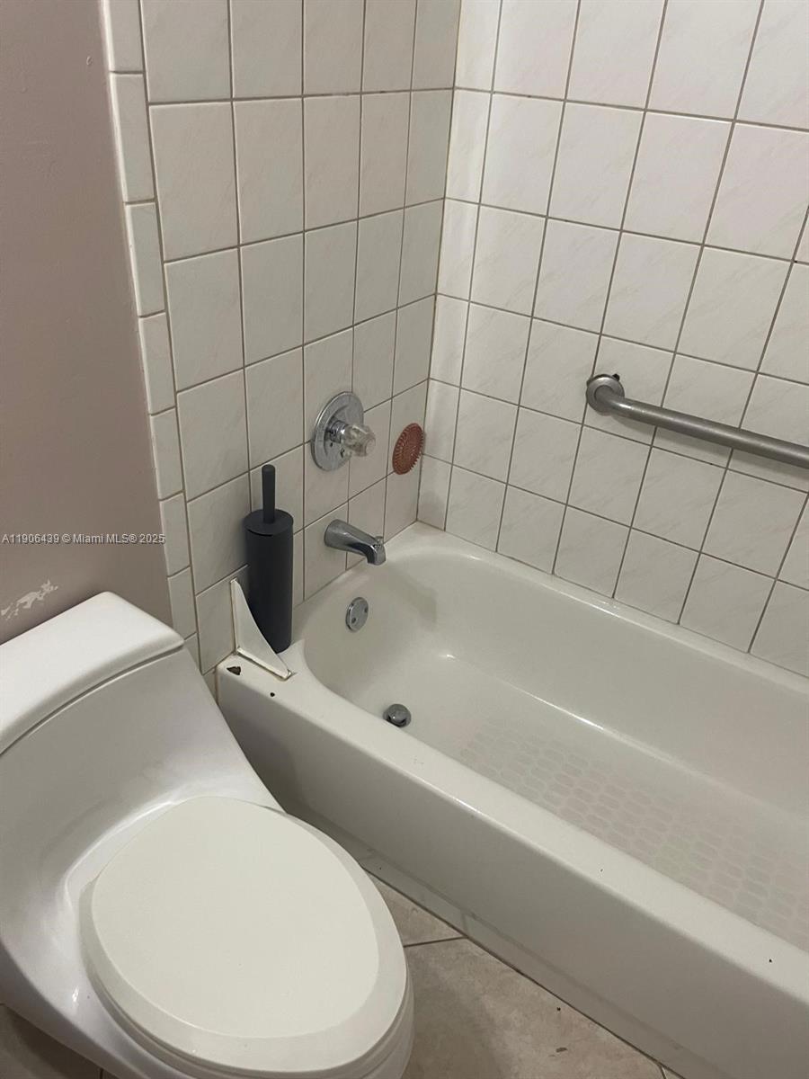 8635 SW 102nd Ave # 0