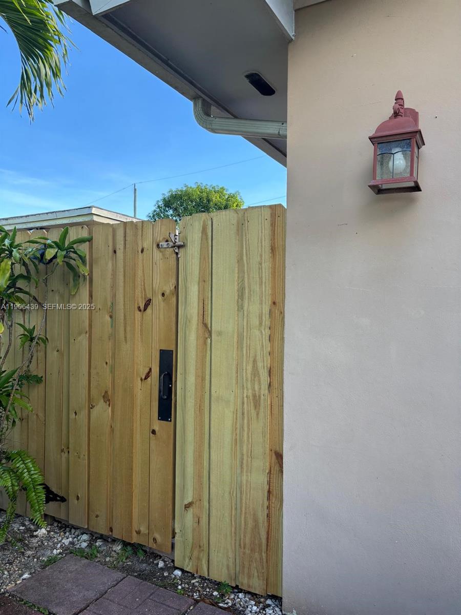 8635 SW 102nd Ave # 0