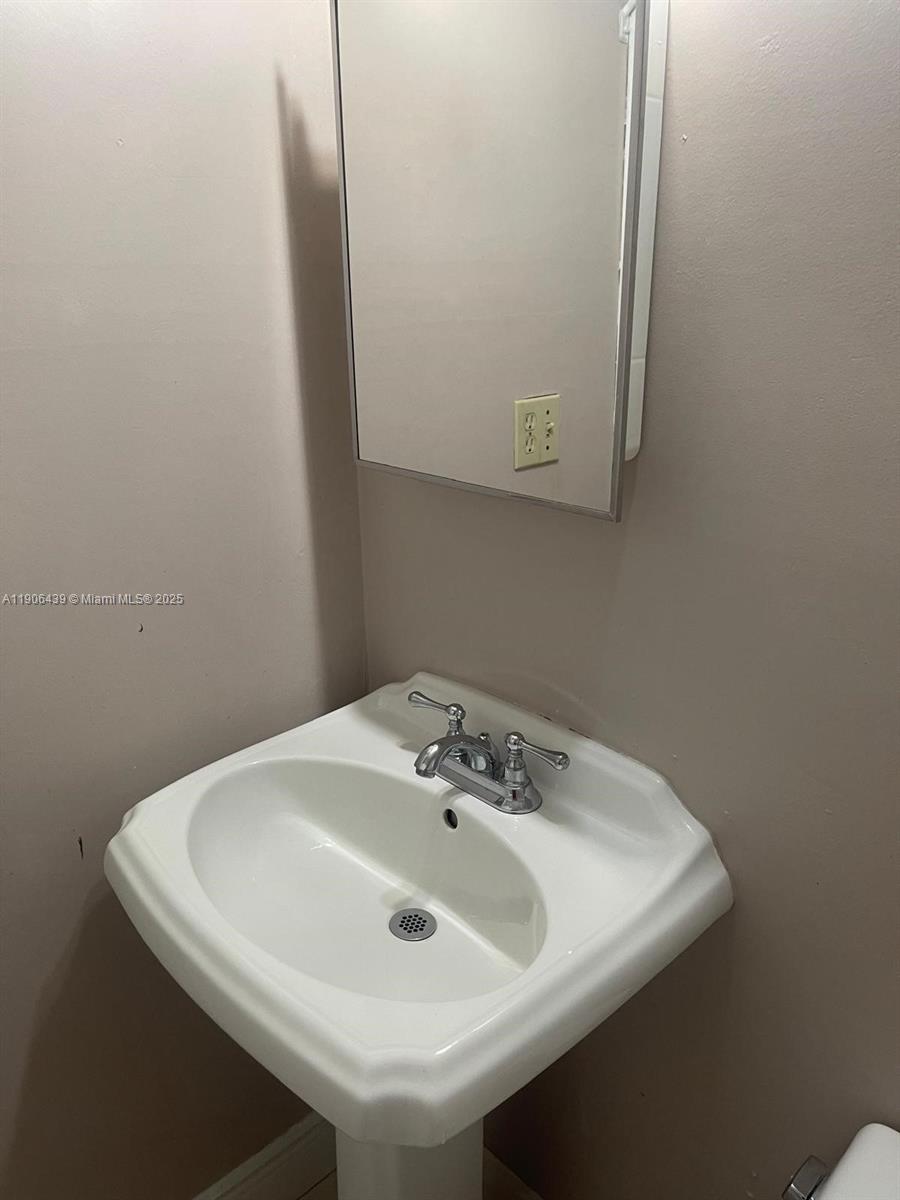 8635 SW 102nd Ave # 0